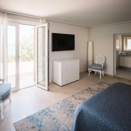 With Terraсe Sea View Quarto em Acomodações Particulares *